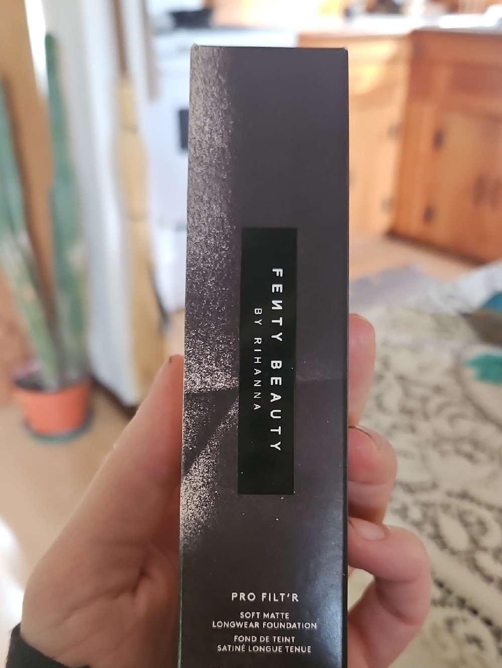 Fenti Beauty, Soft Matte Longwear Foundation, 220